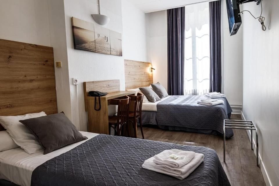 Standard Triple Room | Free WiFi, bed sheets