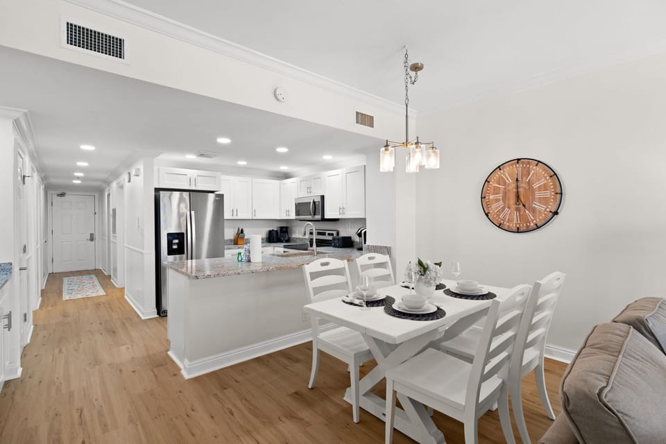 Condo, Multiple Beds, Balcony, Ocean View (Calypso Resort 606e) | Dining