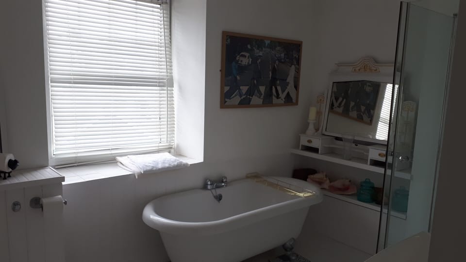 Double or Twin Room, Housekeeping, Garden View | Bathroom | Free toiletries, hair dryer, towels, soap
