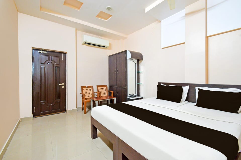 Deluxe Nagamayuri Grand House in Andhra Pradesh