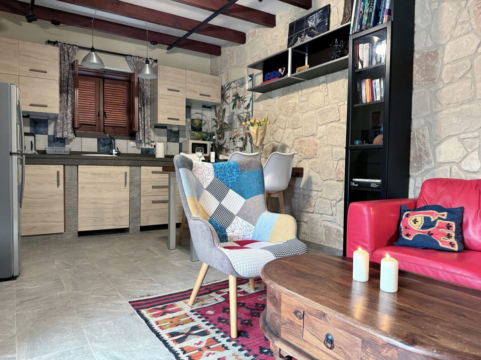 House, 2 Bedrooms, Accessible, Patio | Living room