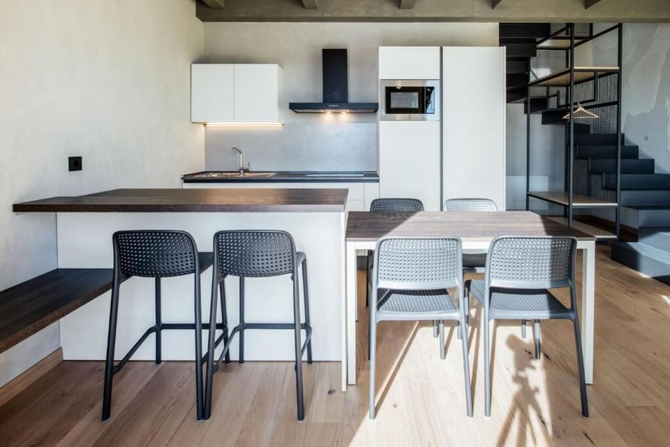 Apartment, Pool View | Private kitchen | Fridge, microwave, stovetop, dishwasher