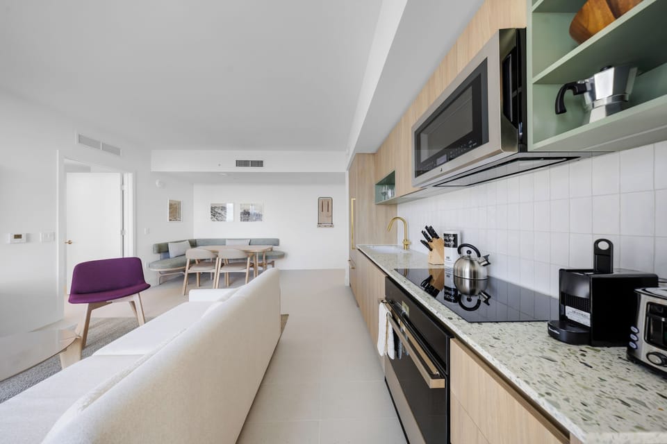 Condo, Balcony, City View | Private kitchen | Fridge, oven, stovetop, dishwasher