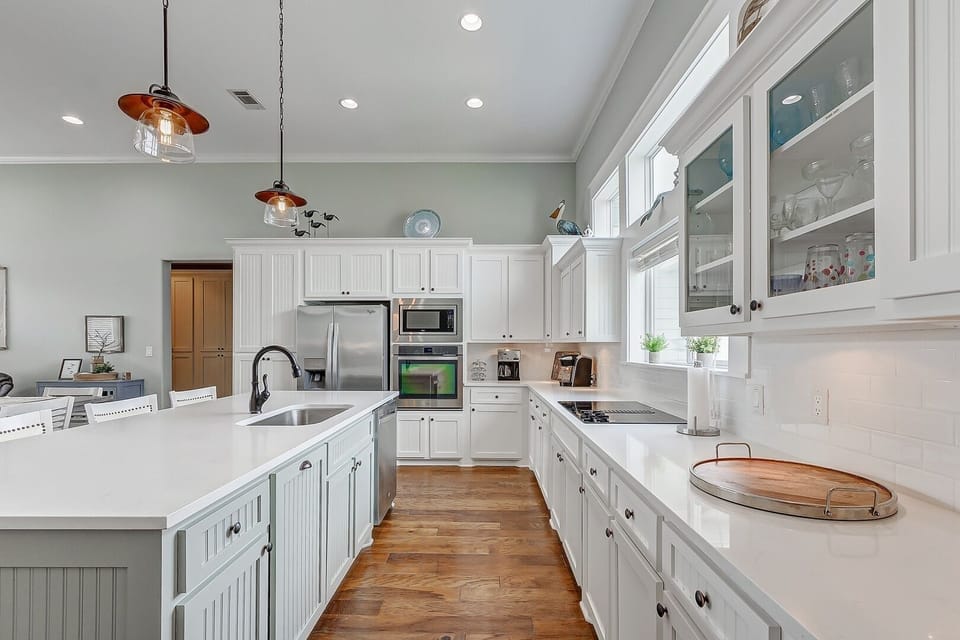 House, 4 Bedrooms | Private kitchen | Fridge, oven, coffee/tea maker, toaster