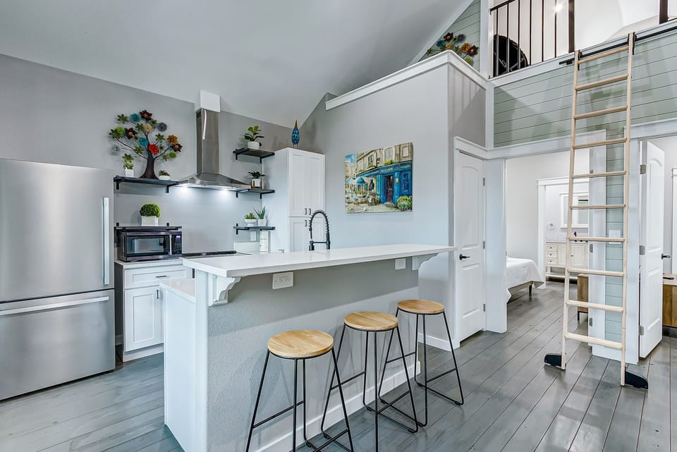 House, 3 Bedrooms | Private kitchen | Coffee/tea maker, fridge, oven, toaster