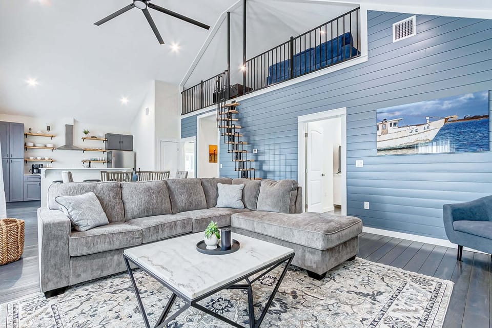 House, 3 Bedrooms | Living area | Smart TV