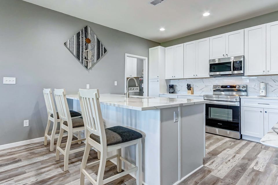House, 3 Bedrooms | Private kitchen | Fridge, oven, coffee/tea maker, toaster