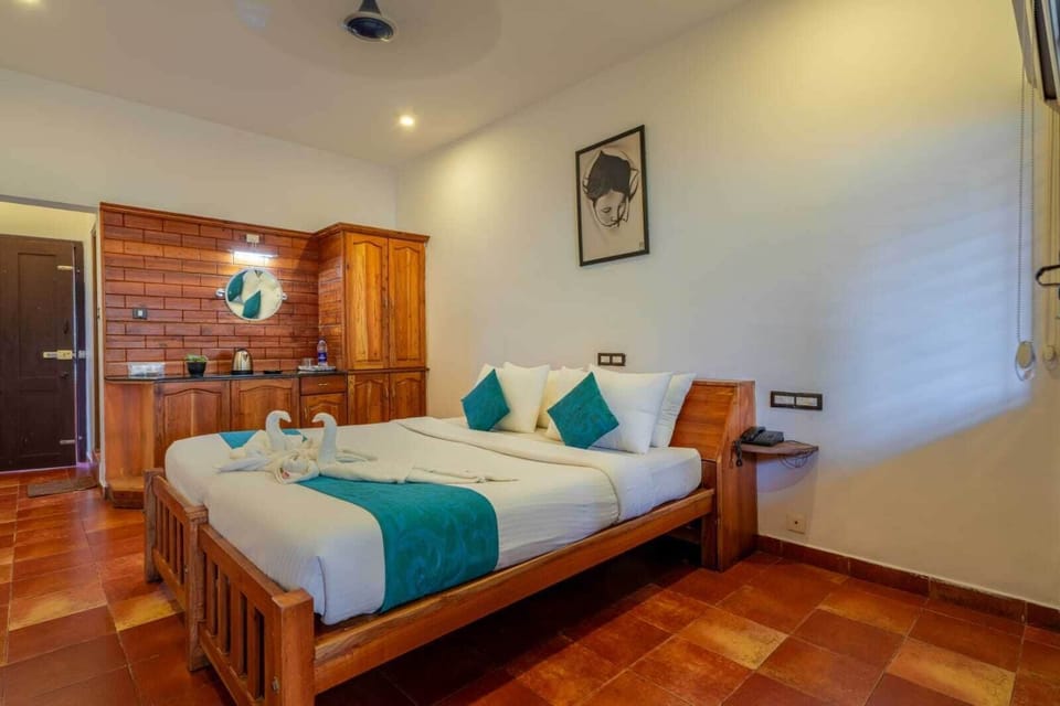 Standard Room | Egyptian cotton sheets, premium bedding, desk, free WiFi