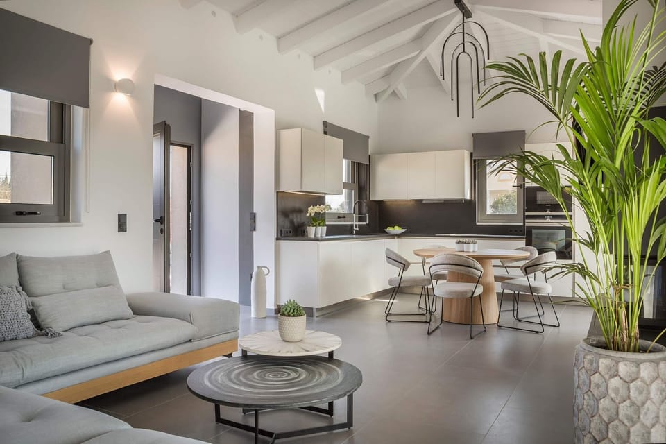 Avgi Luxury Villa | Living area