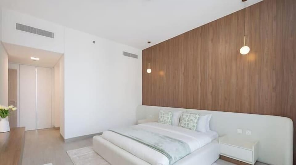 Luxury Apartment, Balcony, Park View | Premium bedding, in-room safe, individually decorated