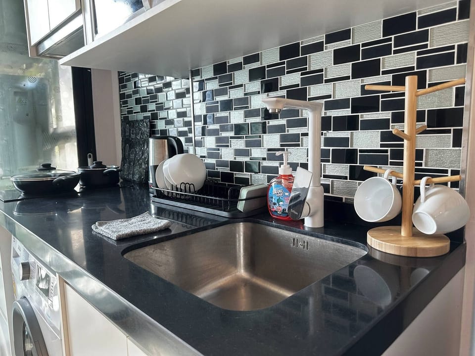 Condo, 1 Bedroom, Accessible, Balcony | Interior