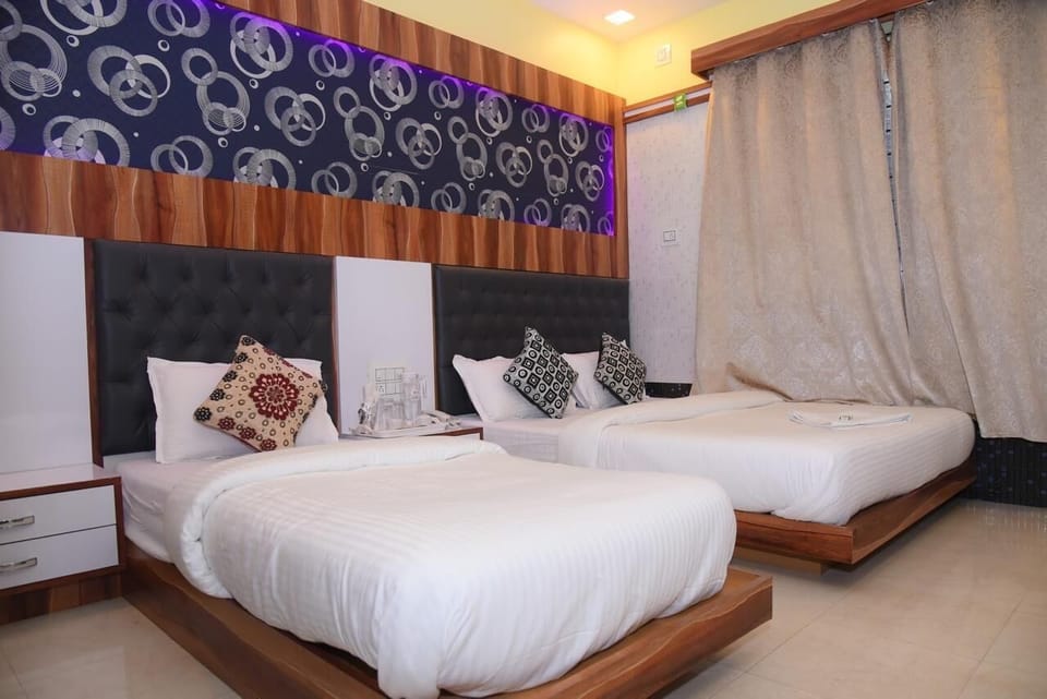 Deluxe Double Room | Desk, free WiFi