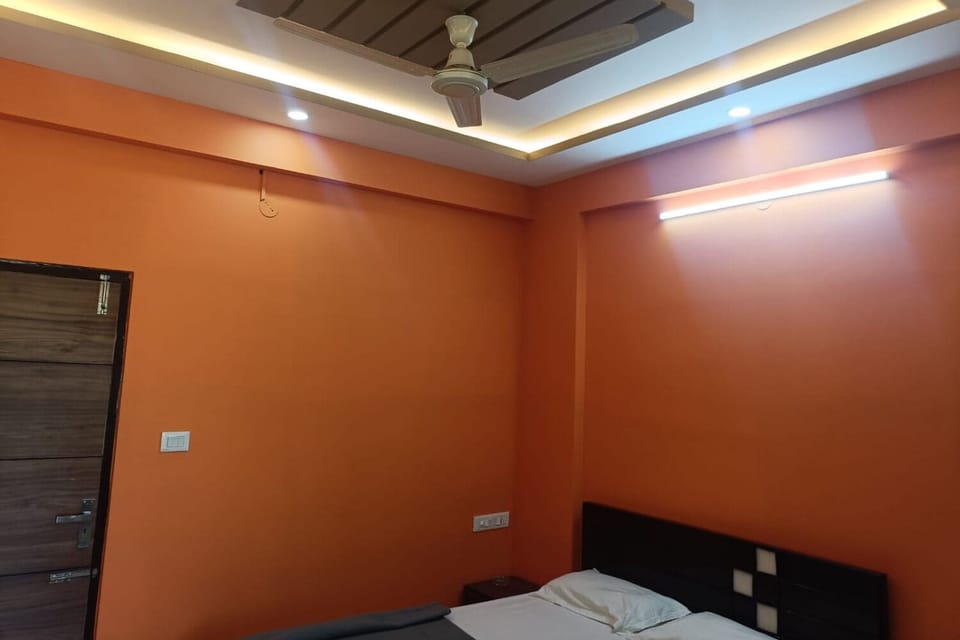 Comfort Double or Twin Room, 1 King Bed, Non Smoking, Air conditioning | Memory foam beds, in-room safe, desk, free WiFi