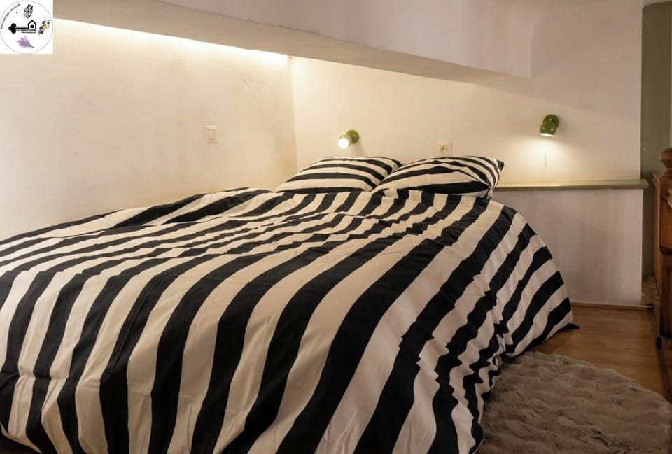 Classic Apartment | Free WiFi