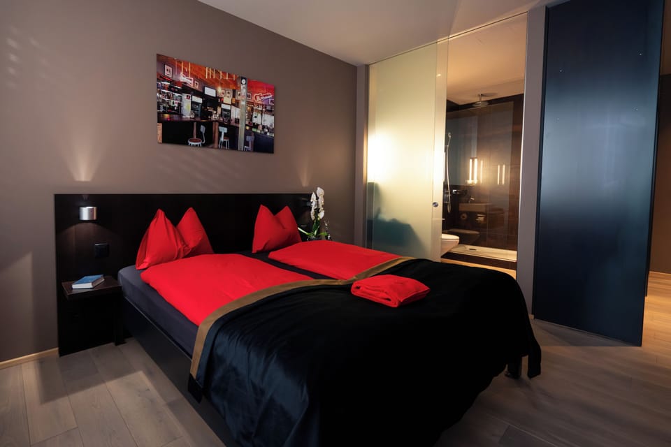 Basic Double Room | Desk, laptop workspace, free WiFi