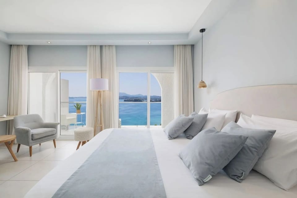 Junior Suite, Balcony, Sea View | In-room safe, WiFi (free)