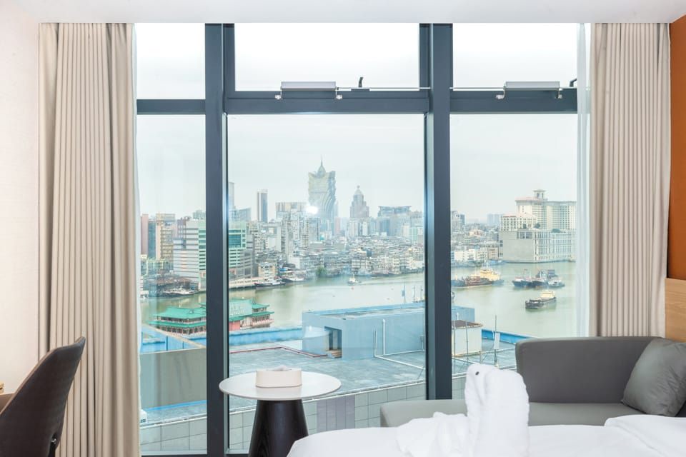 Comfort Double Room, Bay View | Desk, laptop workspace, blackout drapes, soundproofing
