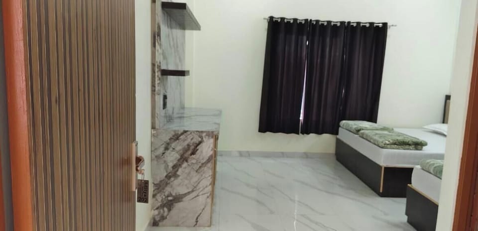 Deluxe Triple Room, Non Smoking, Private Bathroom | Desk, laptop workspace, free WiFi