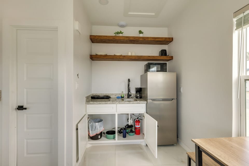 Apartment (0 Bedroom) | Interior