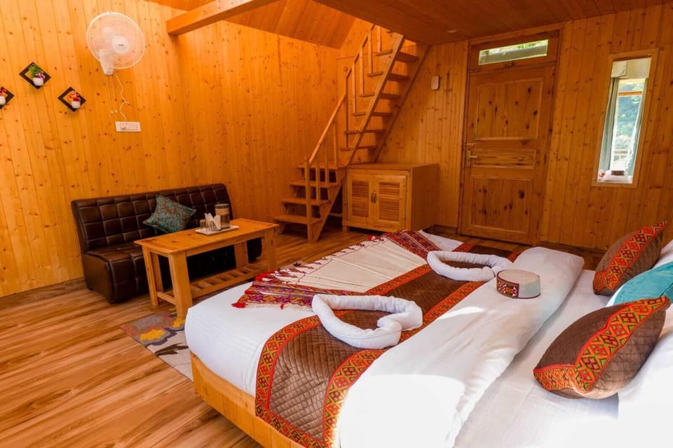Luxury Suite, Mountain View | Iron/ironing board, free WiFi