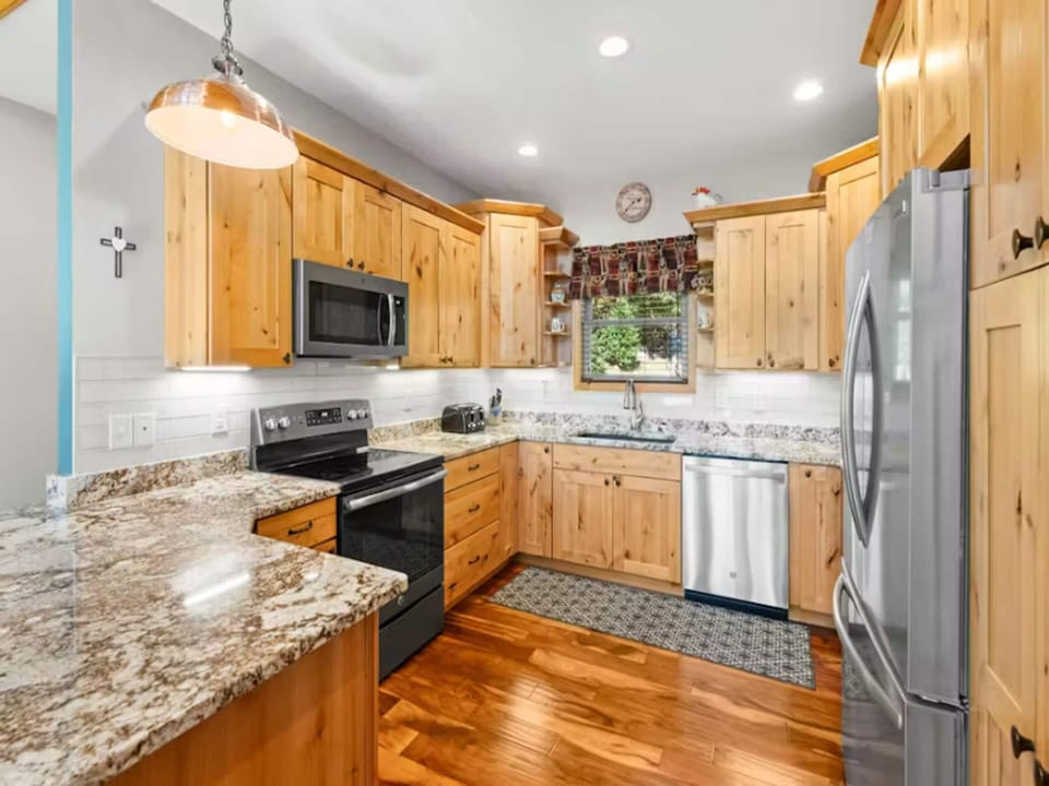 Studio (5 Bedrooms) | Property amenity