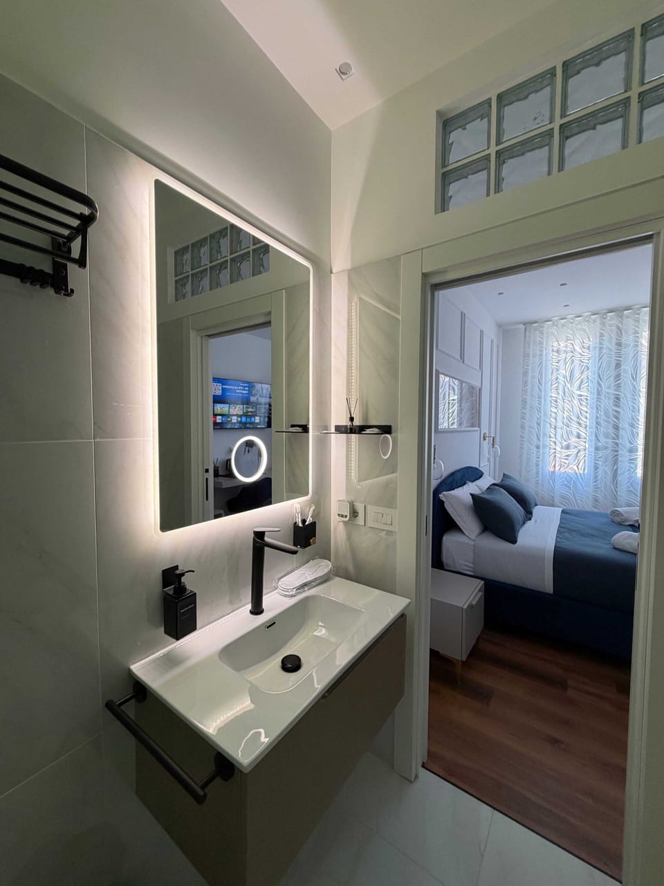 Luxury Double or Twin Room, Private Bathroom | Bathroom | Hair dryer, slippers, towels, soap