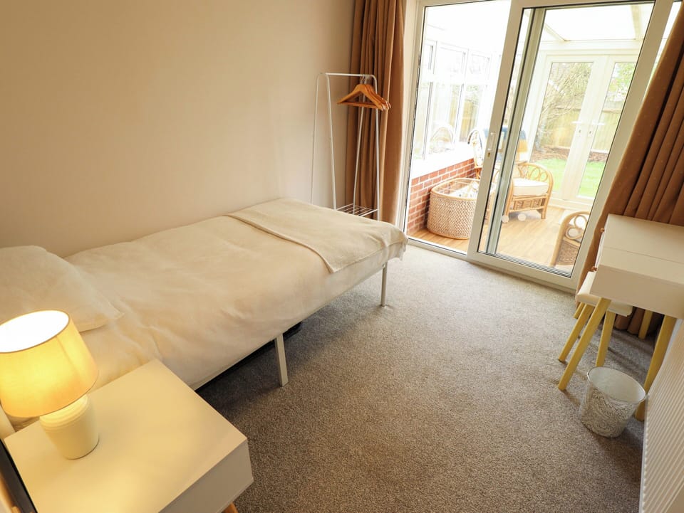 3 bedrooms, WiFi (free), individually decorated, individually furnished