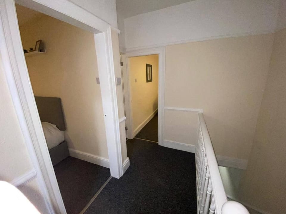 House, 4 Bedrooms | Interior