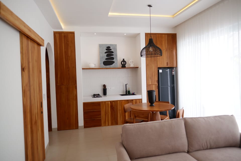Comfort Villa, 2 Bedrooms, Pool View | Living area