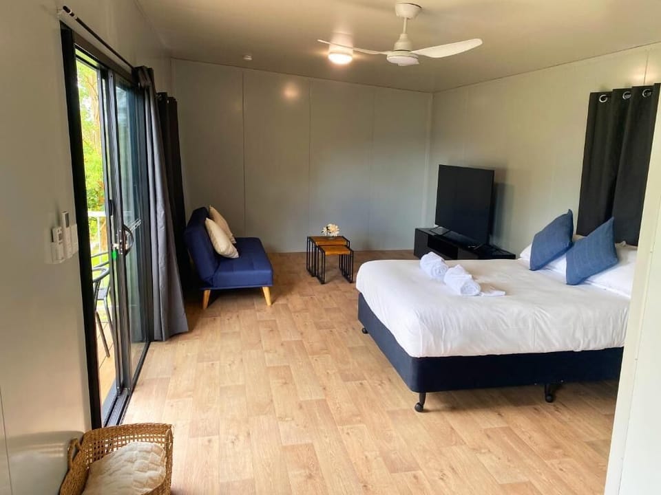 Family Studio, Golf View | WiFi (free)