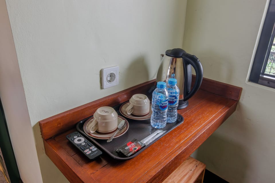 Deluxe Double Room | Coffee and/or coffee maker