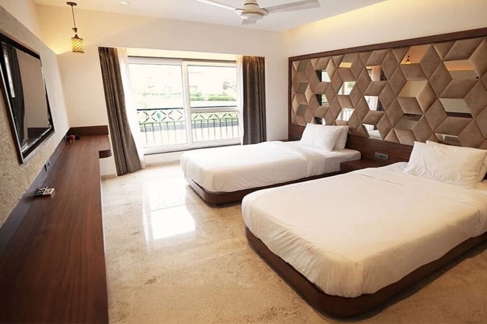Deluxe Double Room, Garden View