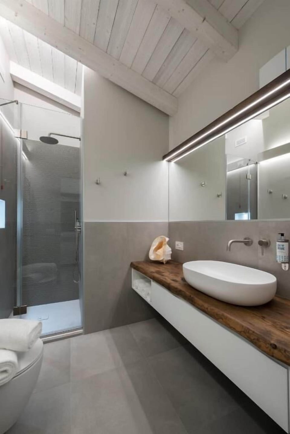 Deluxe Double Room, Sea View | Bathroom