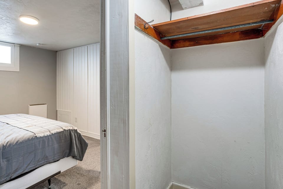 Apartment (1 Bedroom) | Interior