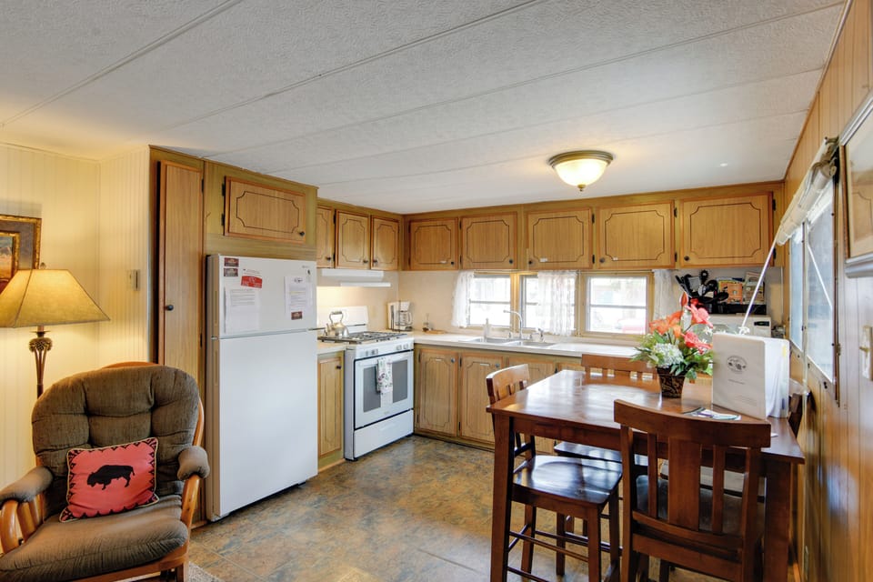 House (2 Bedrooms) | Interior