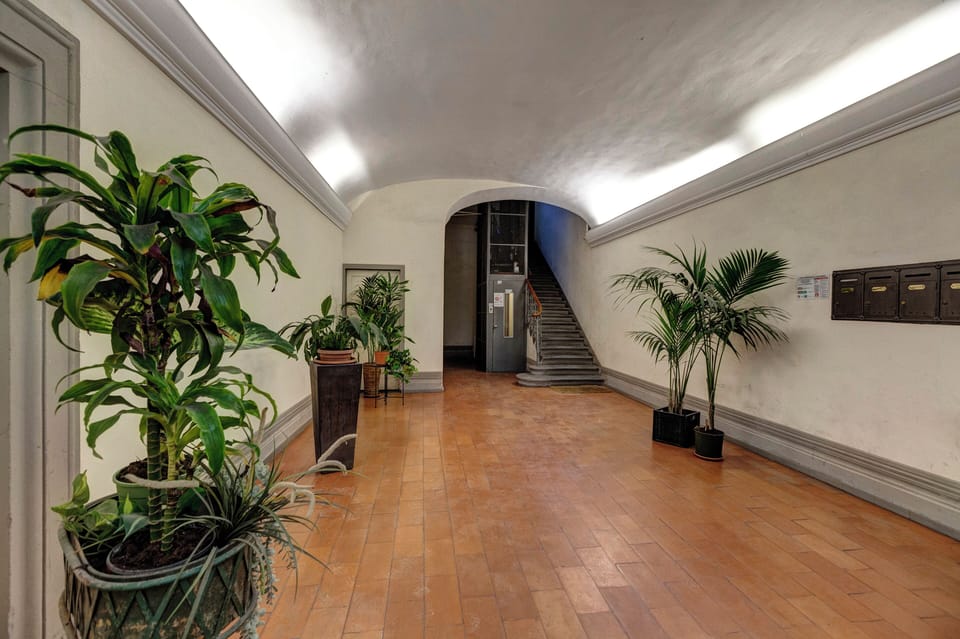 Duplex | Interior