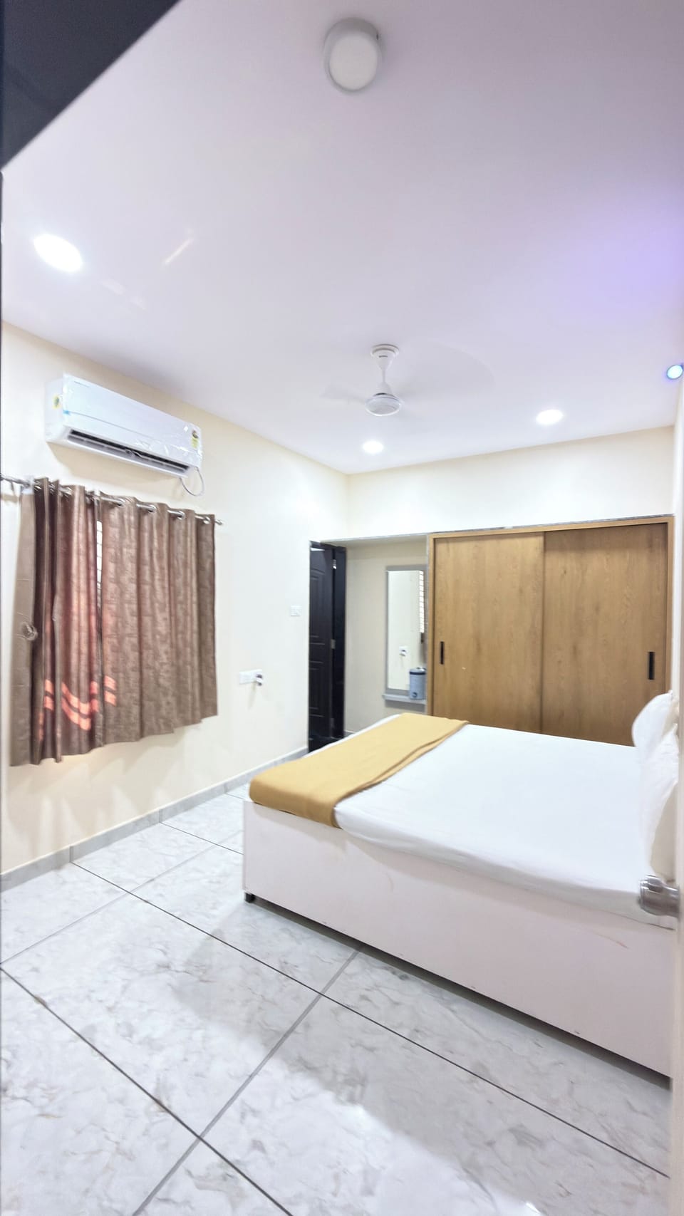 Comfort Double Room, City View | Free WiFi