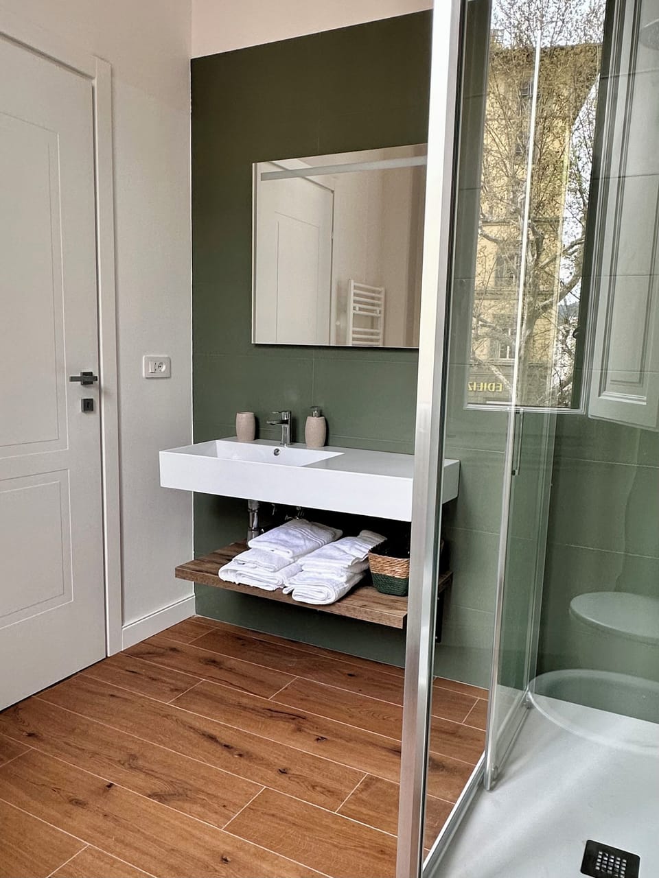 Comfort Double Room | Bathroom | Shower, hair dryer, towels, soap