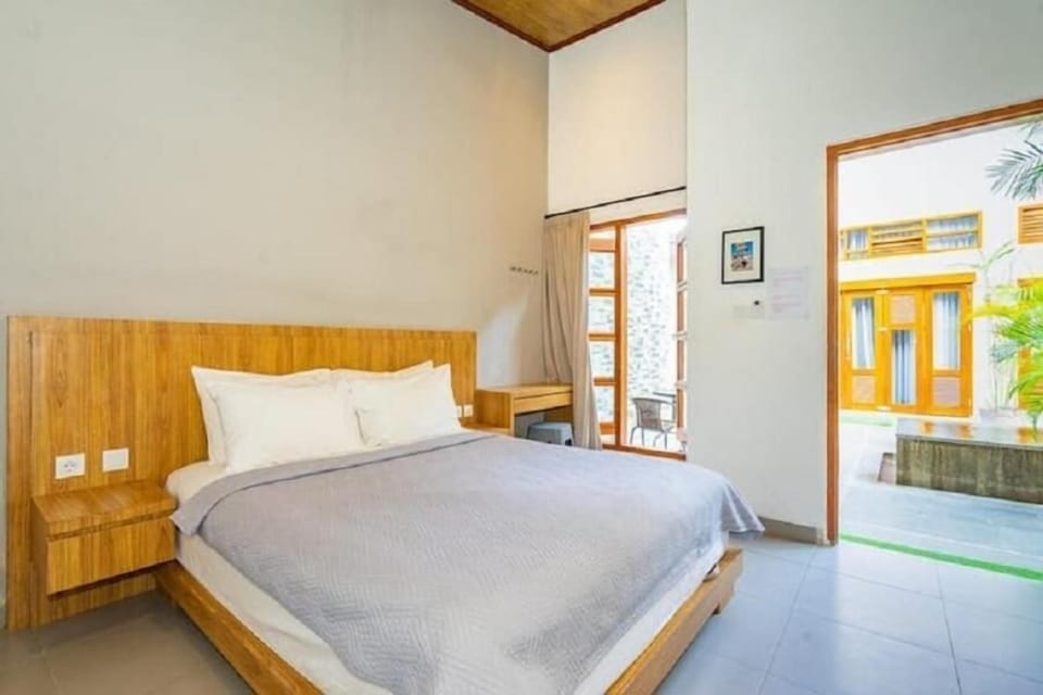 Deluxe Double Room, Garden View | In-room safe, soundproofing, free WiFi