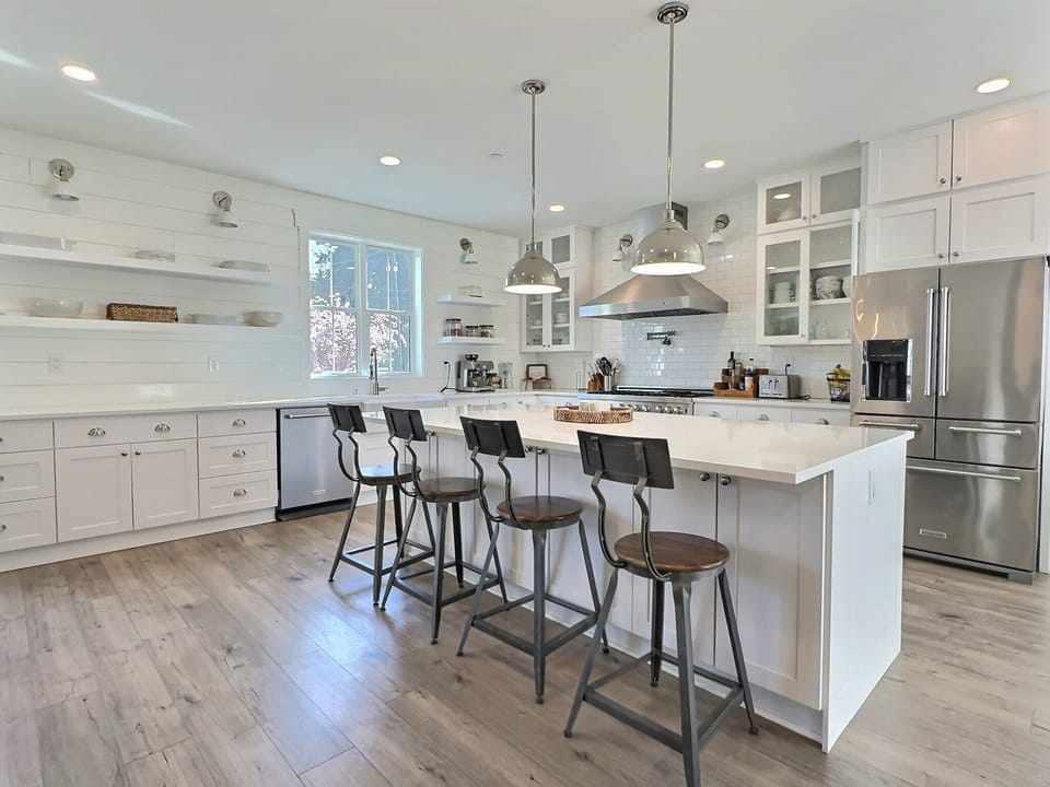 Family House | Private kitchen | Coffee/tea maker, electric kettle, toaster, blender