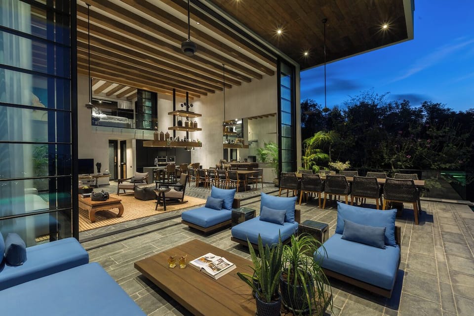 Luxury Villa, 5 Bedrooms, Private Pool, Sea View | Outdoor dining