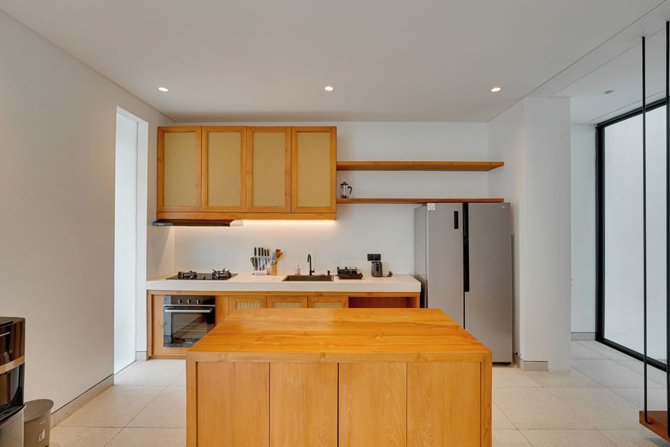 Villa, Pool View | Private kitchen | Fridge, oven, stovetop, cookware/dishes/utensils