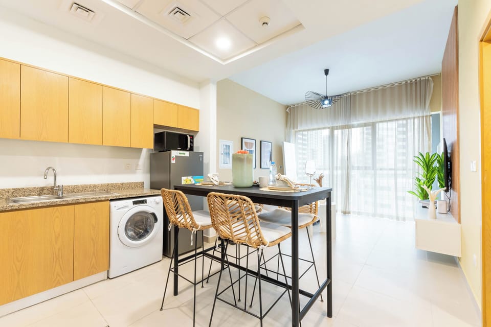 Deluxe Apartment | Dining