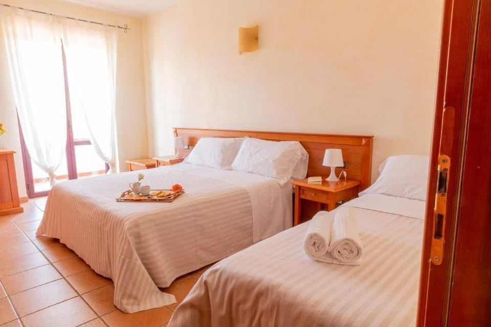 In-room safe, soundproofing, iron/ironing board, WiFi (free)