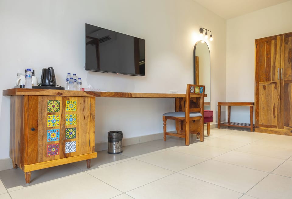 In-room safe, iron/ironing board, free WiFi