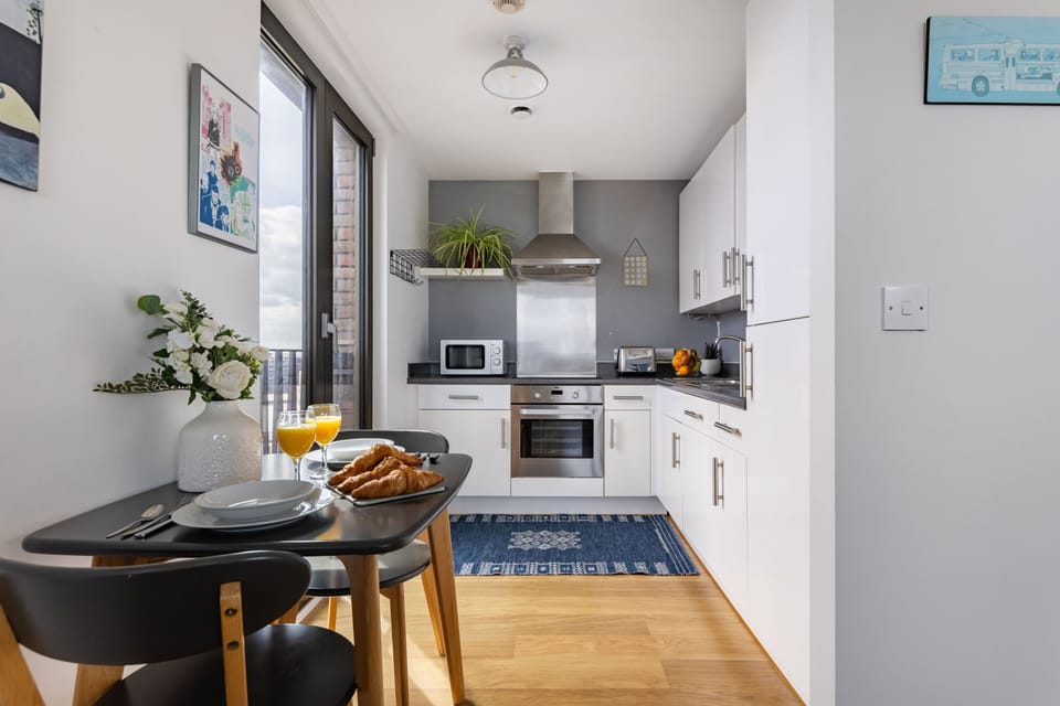 City Apartment, 1 Double Bed with Sofa bed, Non Smoking, City View | Private kitchen | Espresso maker, coffee/tea maker, electric kettle, highchair