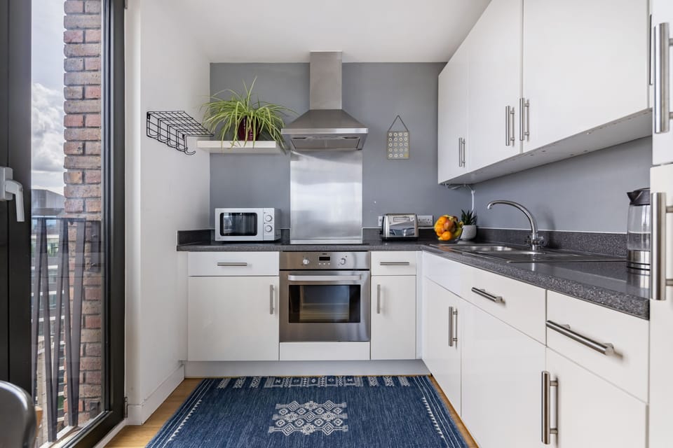 City Apartment, 1 Double Bed with Sofa bed, Non Smoking, City View | Private kitchen | Espresso maker, coffee/tea maker, electric kettle, highchair