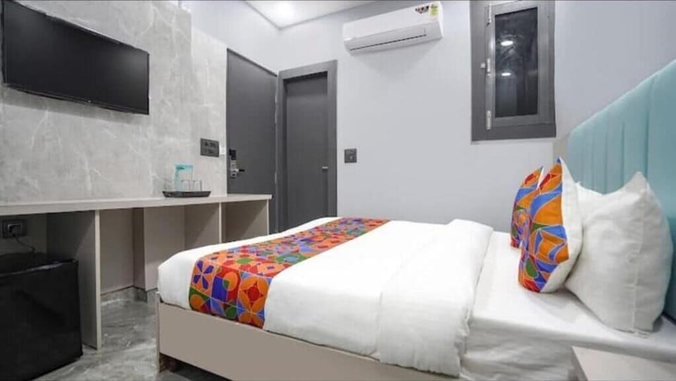 Standard Double Room, Balcony, City View | Free WiFi