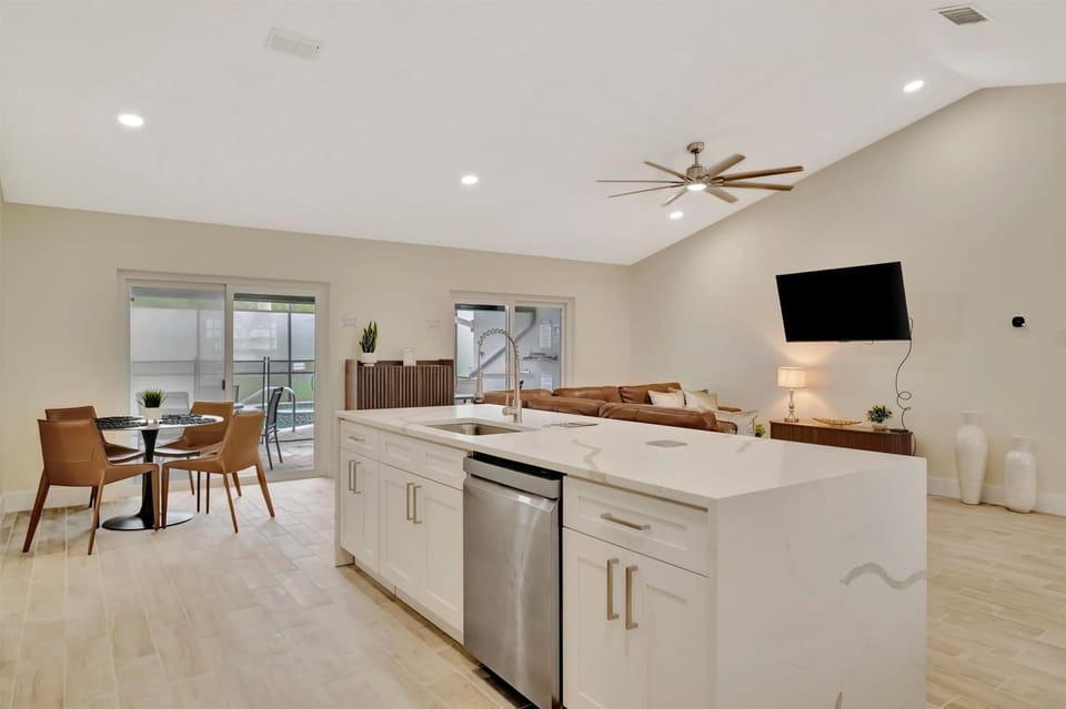 House, Accessible | 5 bedrooms, high-speed internet
