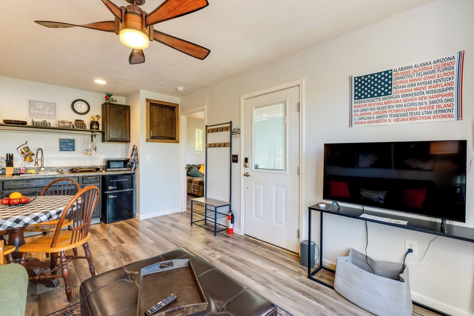 House (2 Bedrooms) | Interior